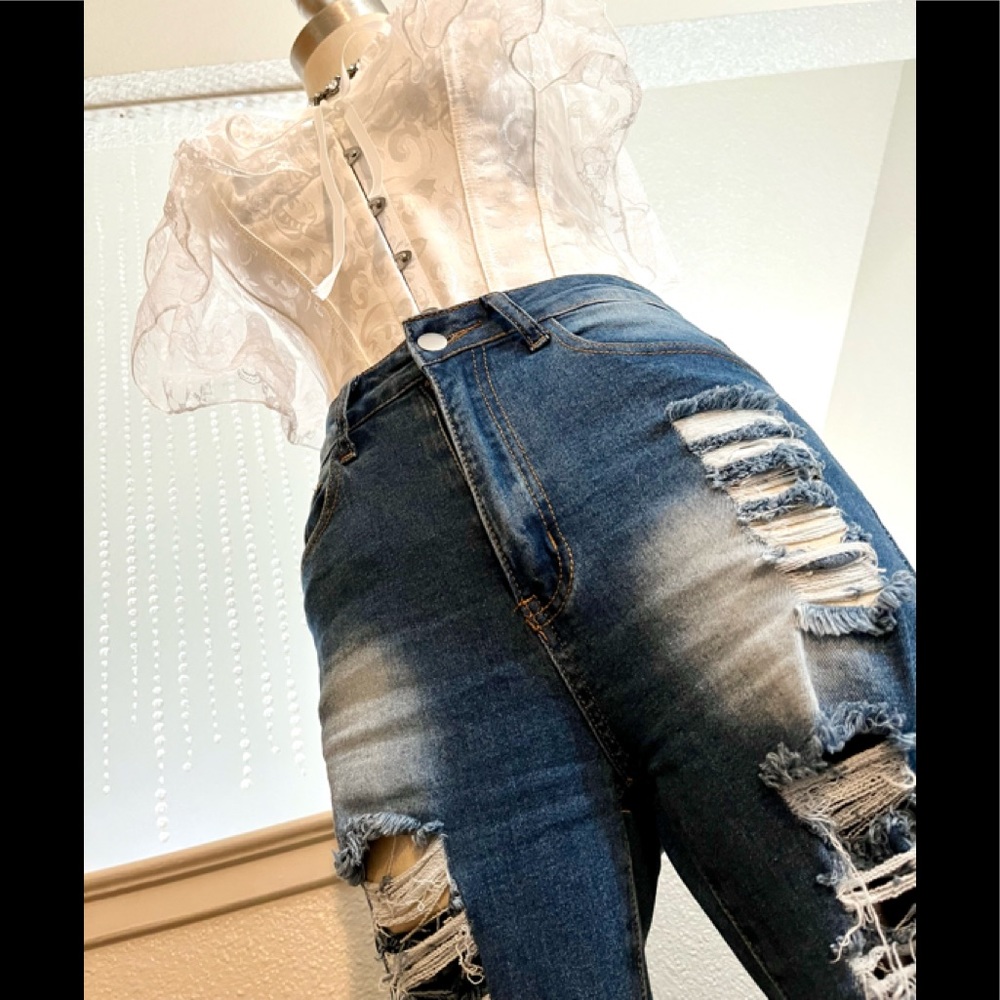 NEW!!! 26 & 27 Sexy Stretchy 2% Elastic High Waisted Ripped Ladder Flare Jeans - Picture 3 of 7